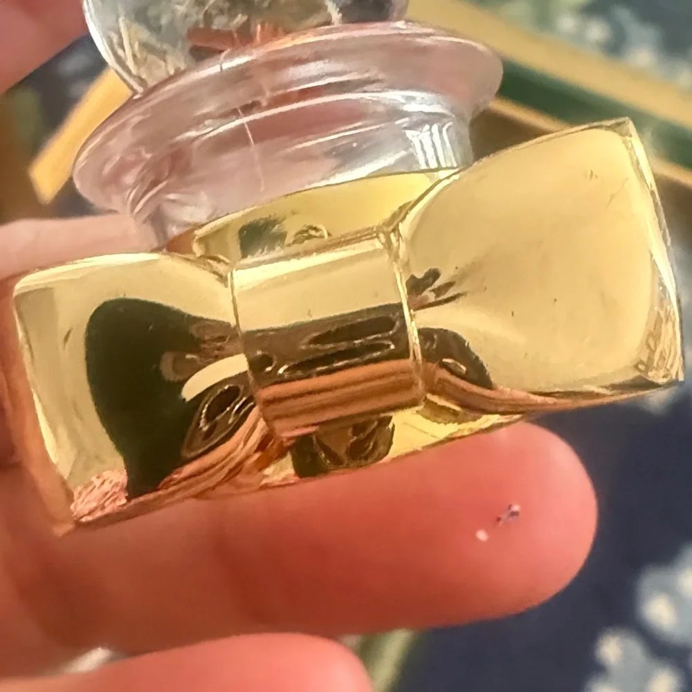 Penhaligon's Vaara Eau De Parfum Spray (Unisex) - Picture 11 of 16